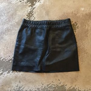 BAILEY 44 LEATHER MINI skirt. Size 2/4